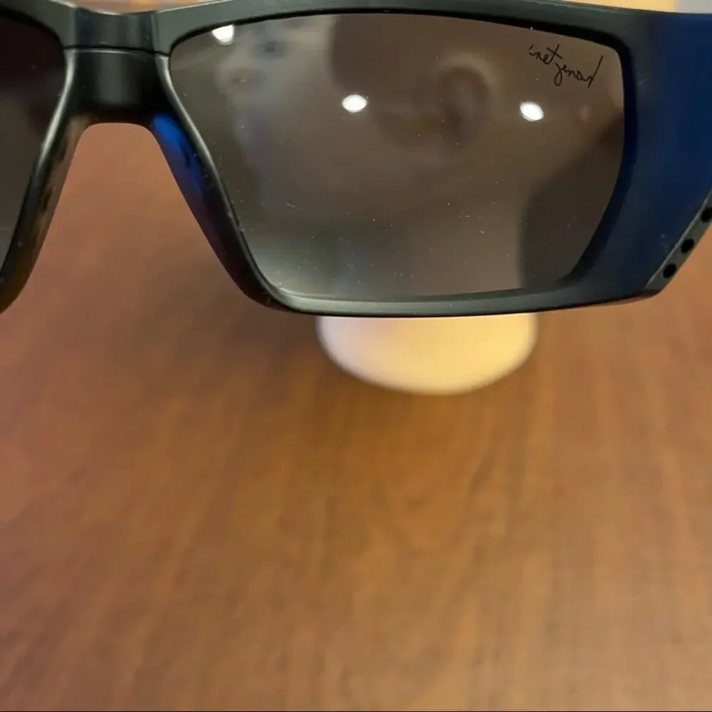 Hang Ten Rectangle Sunglasses Black